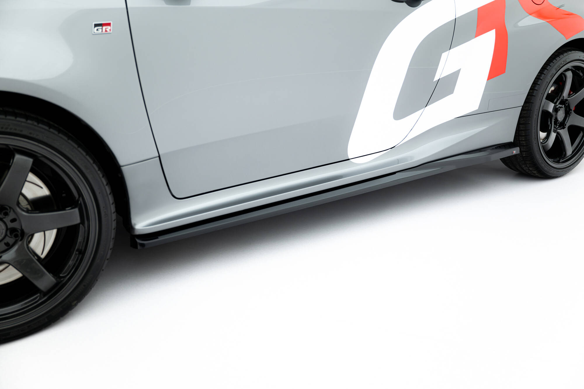 Street+ Seitenschweller Leisten passend für Toyota GR Yaris Mk4 FL schwarz Hochglanz