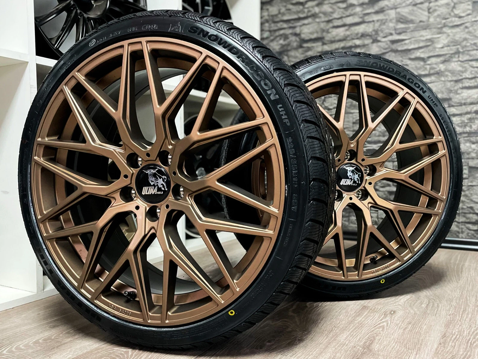 18 Zoll UA1 Evo Felgen für Skoda Enyaq Karoq Octavia RS Superb Yeti VW Caddy Neu