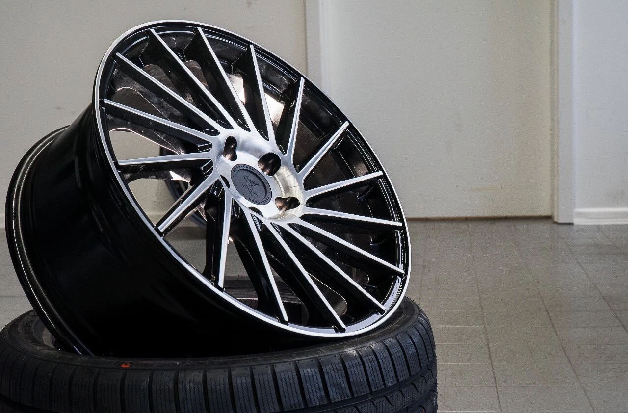 19 Zoll KT17 Alu Felgen für VW Passat Variant Tiguan Touran AMG S3 GTI R32 Q3