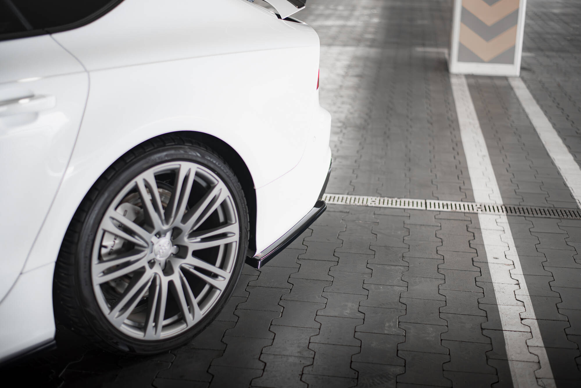 Street+ Heck Ansatz Flaps V.2 passend für Audi RS7 C7 schwarz Hochglanz