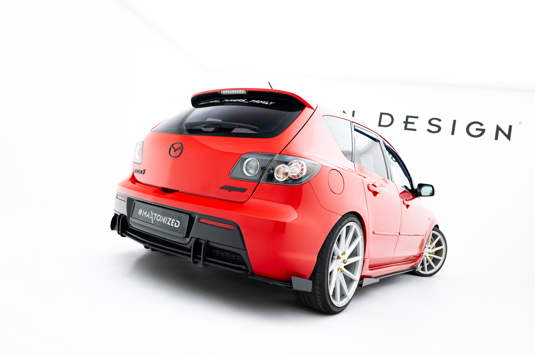 Hintere Seiten Flaps passend für Mazda 3 MPS Mk1 EU Version schwarz Hochglanz