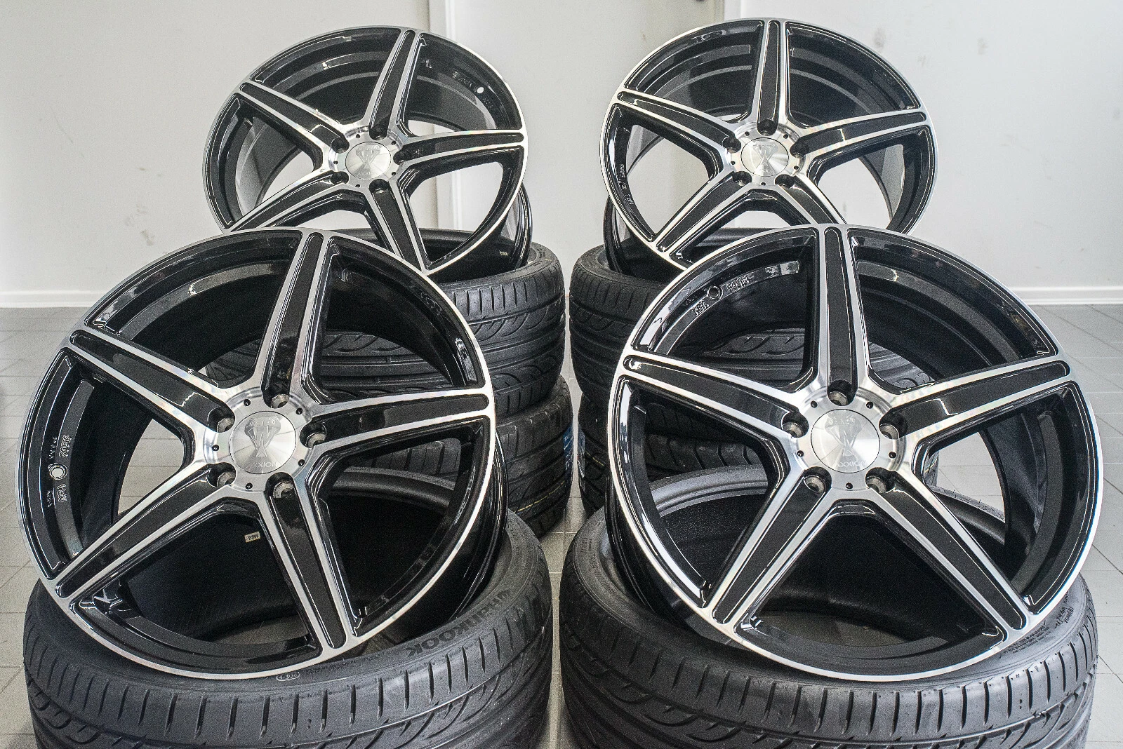 20 Zoll Axxion AX7 Alu Felgen 5 Stern 5x112 für Audi RS4 RS5 RS6 RS7 SQ7 SQ5 Neu