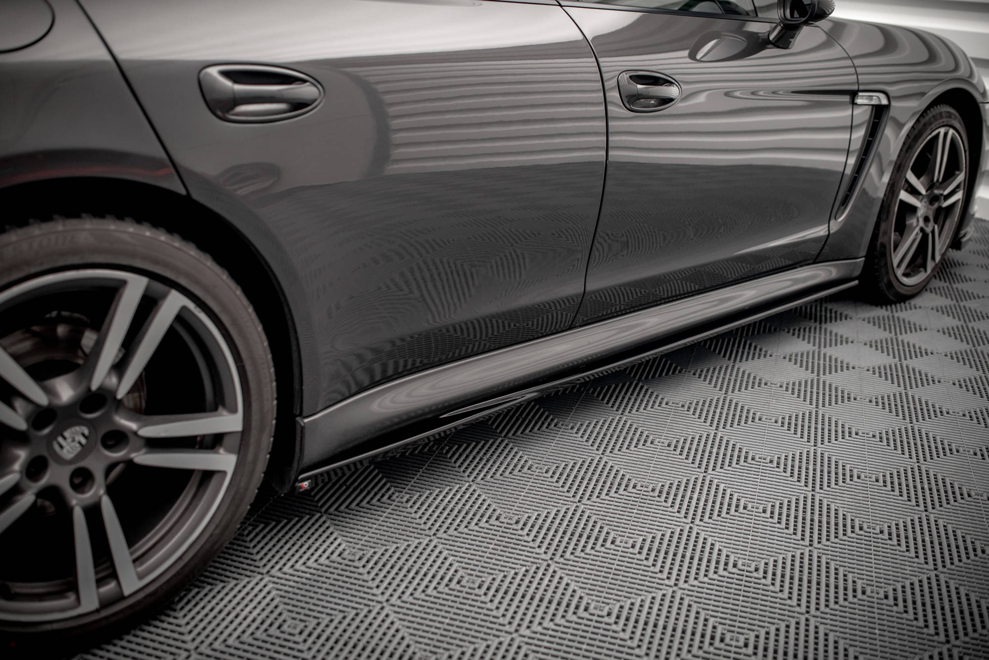 Street+ Seitenschweller Leisten V.1 passend für Porsche Panamera / Panamera Diesel / Panamera Turbo 970 schwarz Hochglanz
