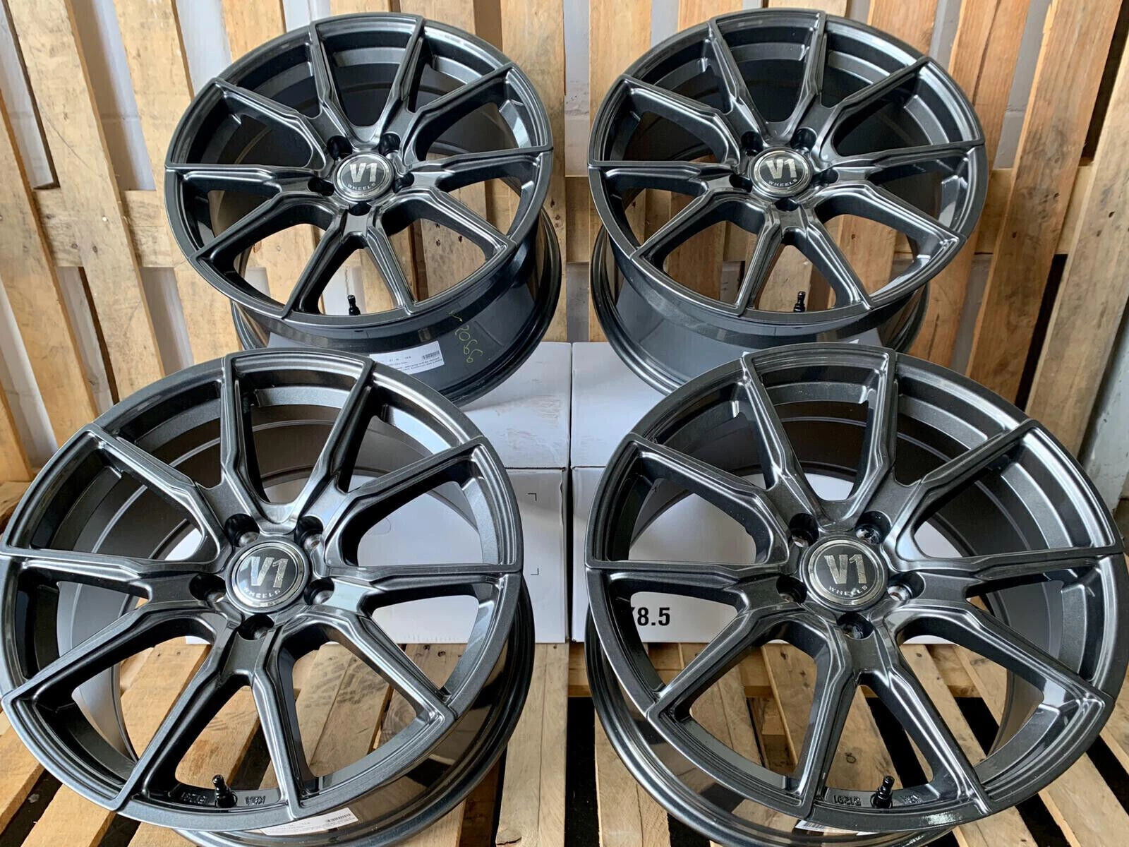 20 Zoll V1 Alu Felgen für VW T5 T6 Multivan Caravelle California Transporter