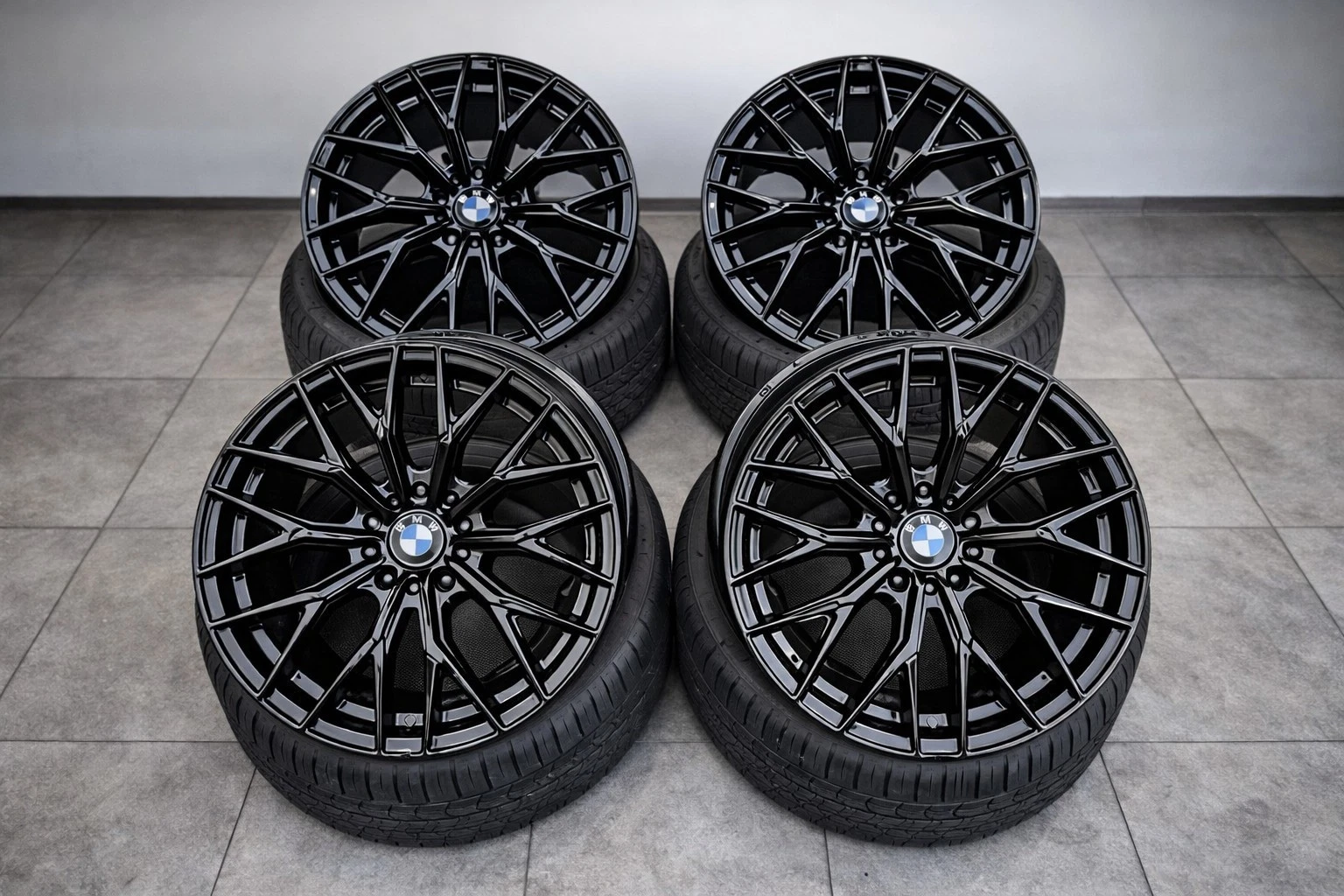19 Zoll WH37 Alu Felgen für BMW 1er F40 F1H Xdrive M135i M Performance Mpaket