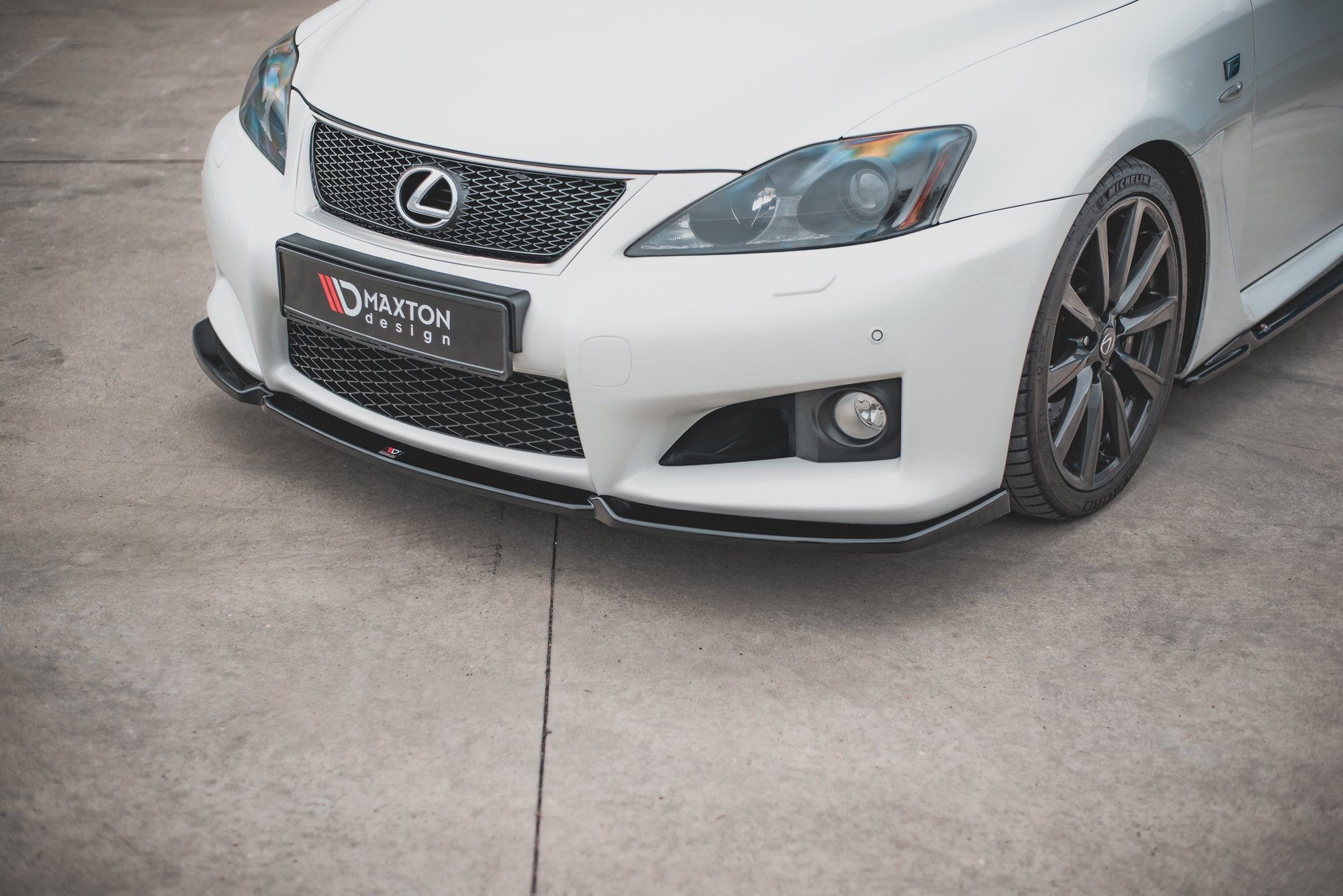 Street+ Spoilerlippe Front Ansatz V.1 passend für Lexus IS F Mk2 schwarz Hochglanz