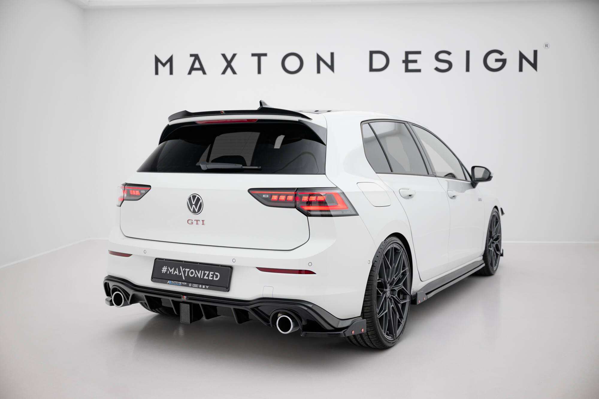 Street+ Heck Ansatz Flaps V.4 passend für VW Golf GTI / GTE Mk8