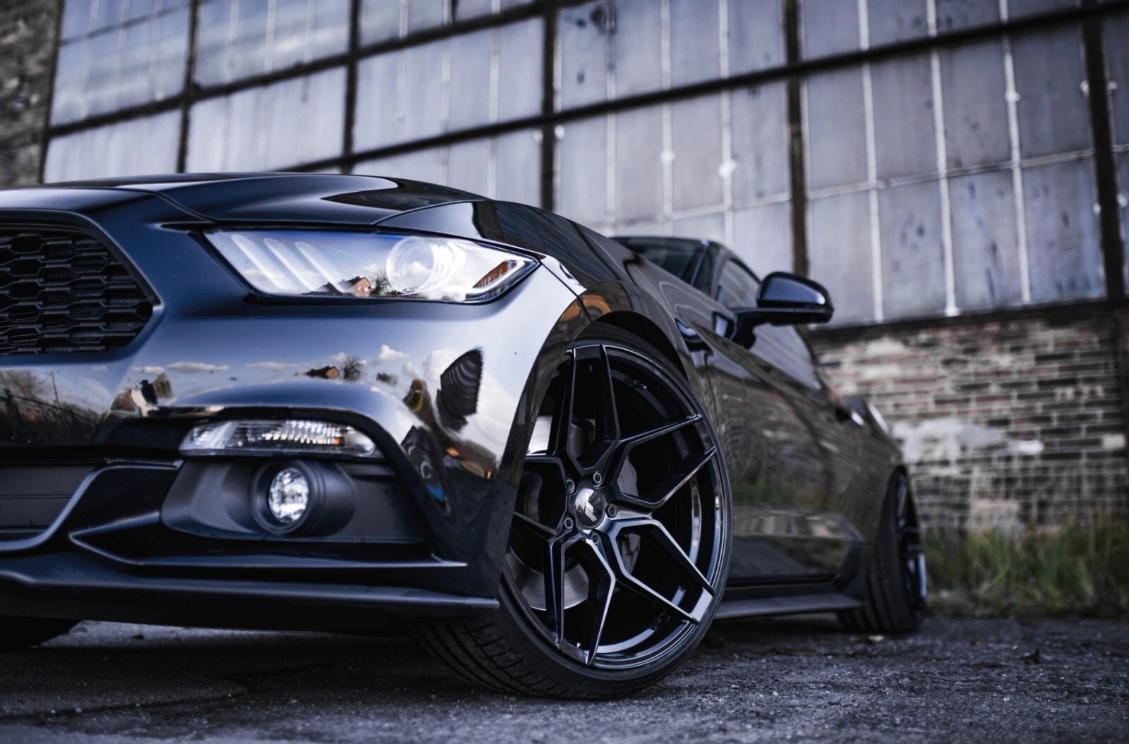 19 zoll Japan Racing JR34 Felgen für Ford Mustang LAE Schwarz Glanz 9,5x19