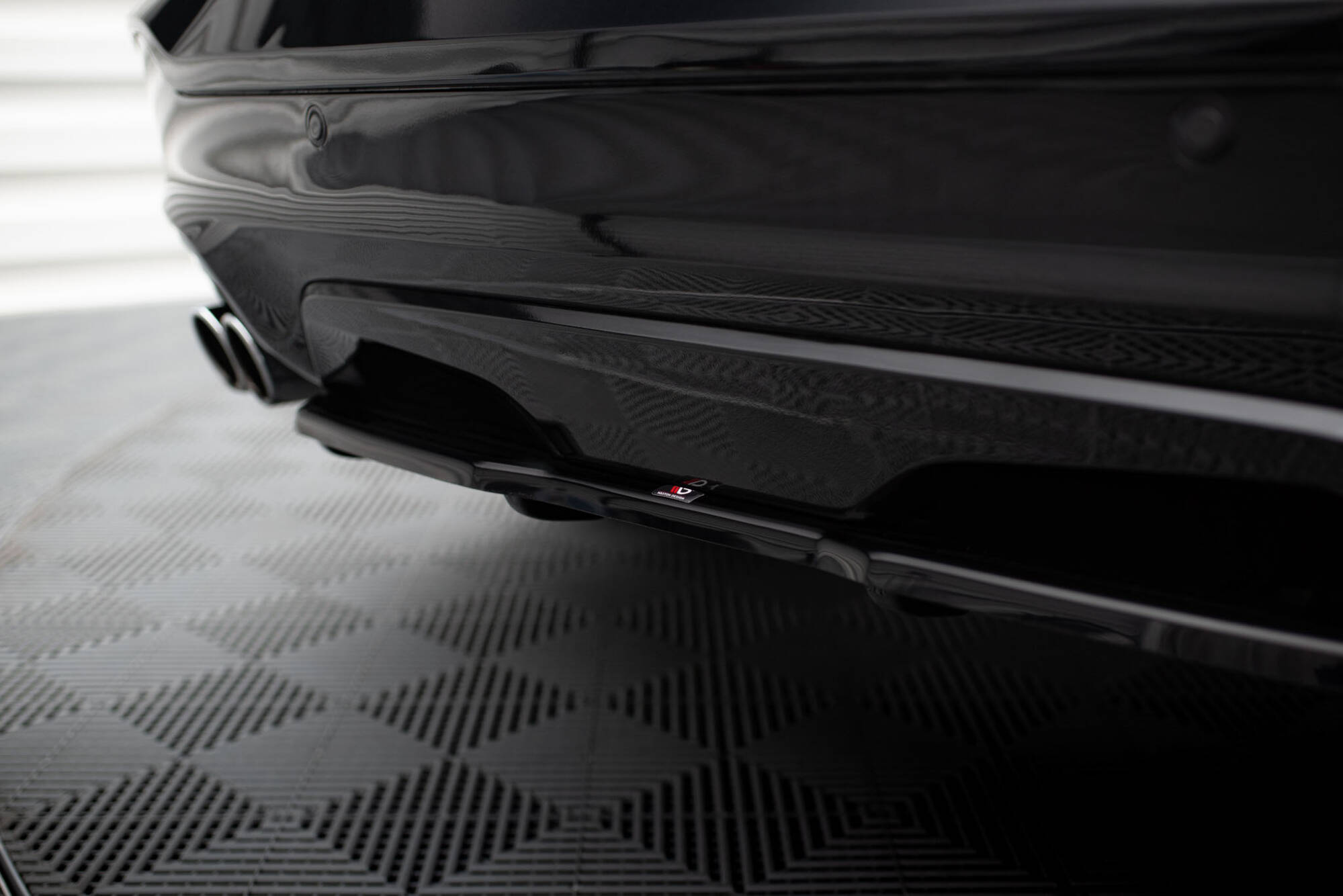 Street+ Mittlerer Diffusor Heck Ansatz passend für BMW X4 M Paket RACE schwarz Hochglanz
