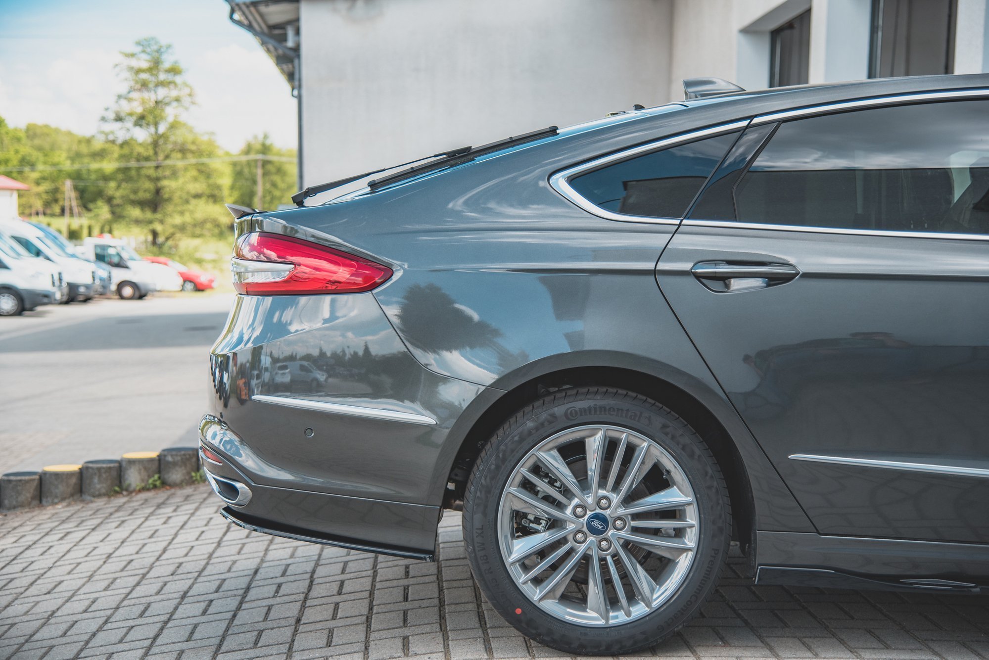Heck Ansatz Flaps Diffusor für Ford Mondeo Vignale Mk5 Facelift Carbon Look