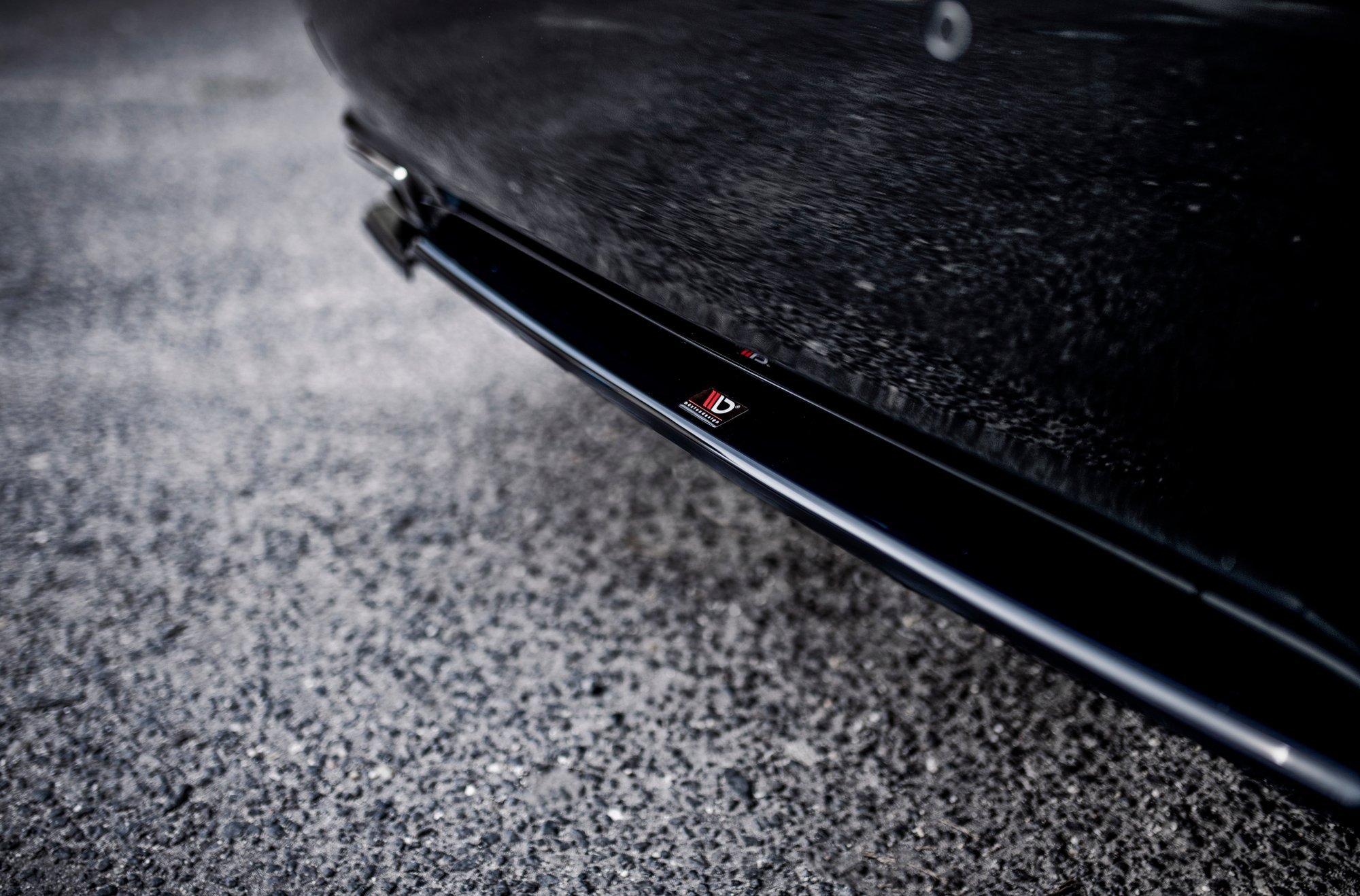 Heckansatz Lexus LS Mk4 Facelift schwarz Hochglanz