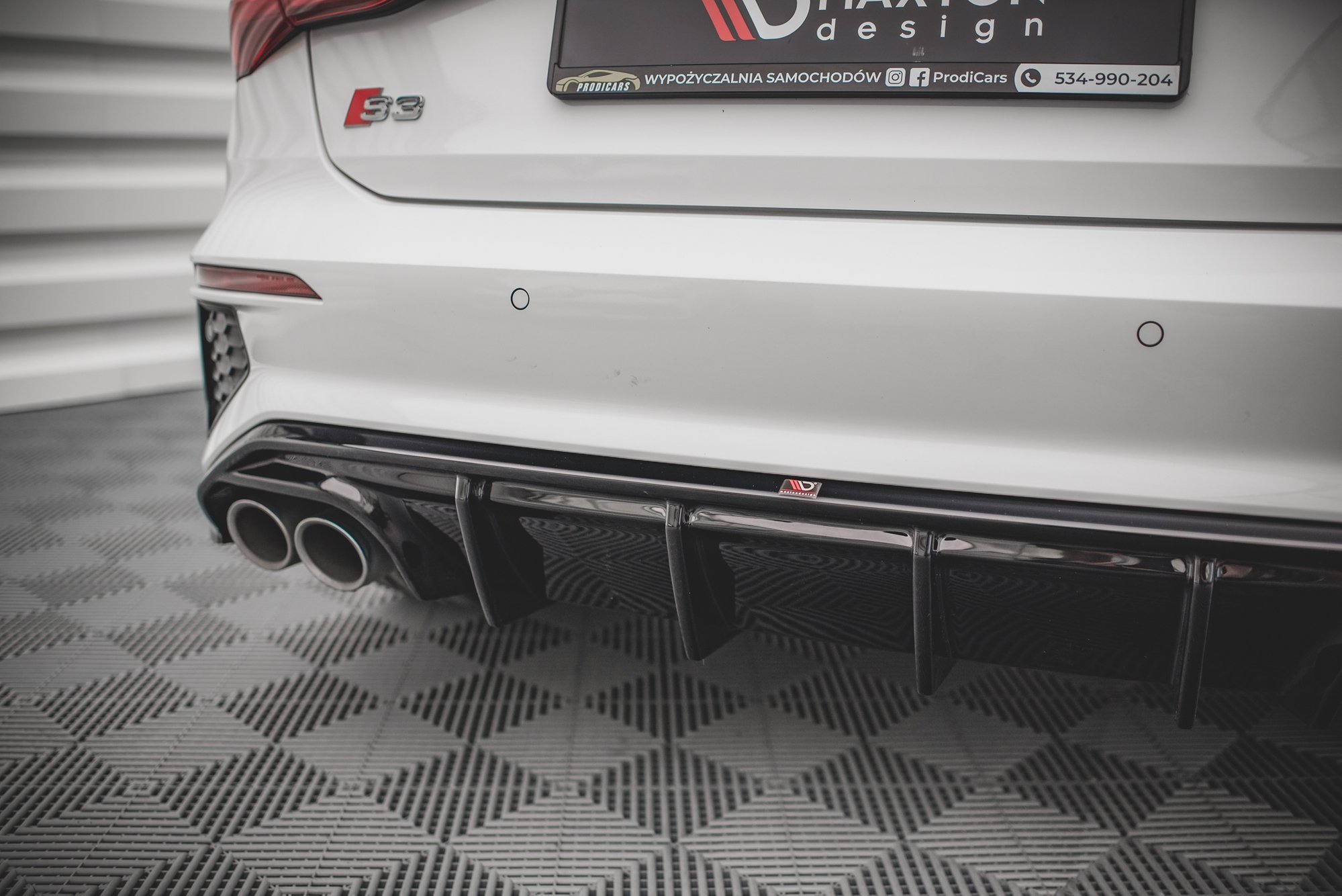 Street+ Heck Ansatz Diffusor passend für Audi S3 Sportback 8Y schwarz Hochglanz