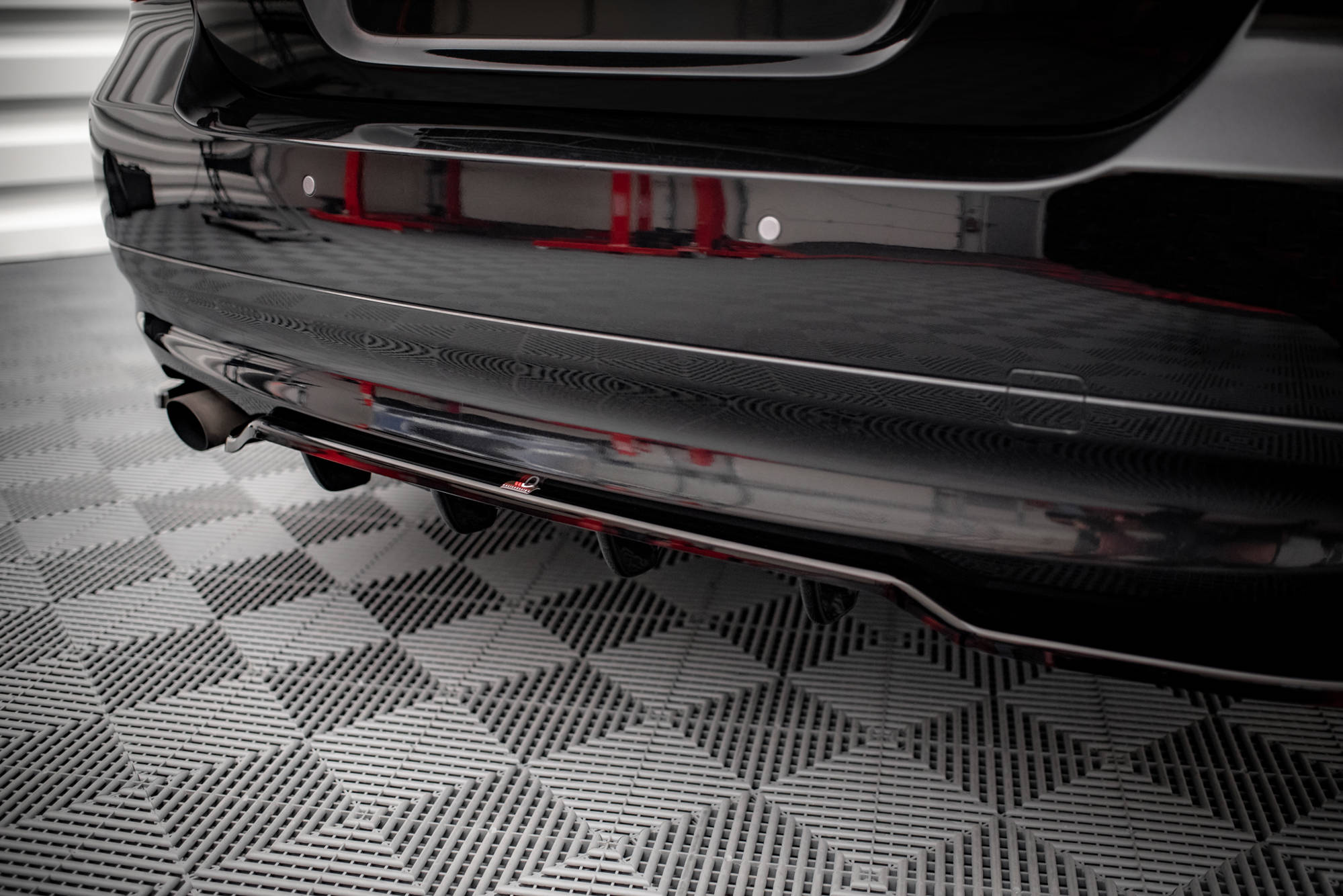 Street+ Mittlerer Diffusor RACE Heck Ansatz passend für BMW 3er Limousine E90 schwarz Hochglanz