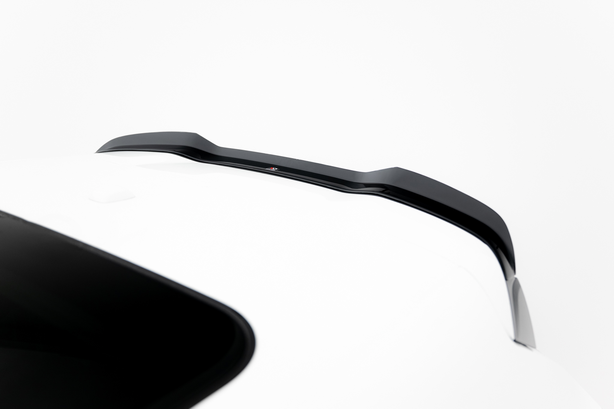 Heck Spoiler Aufsatz Abrisskante passend für Porsche Cayenne Turbo / Standard Mk2 schwarz Hochglanz