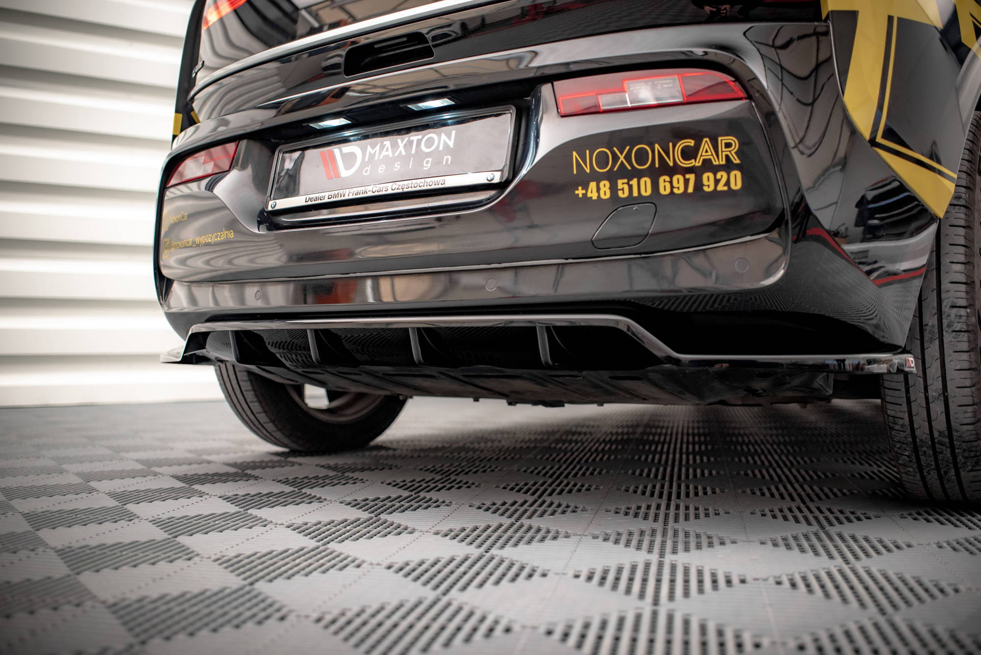 Street+ Mittlerer Diffusor RACE Heck Ansatz passend für BMW i3 S Mk1 FL schwarz Hochglanz