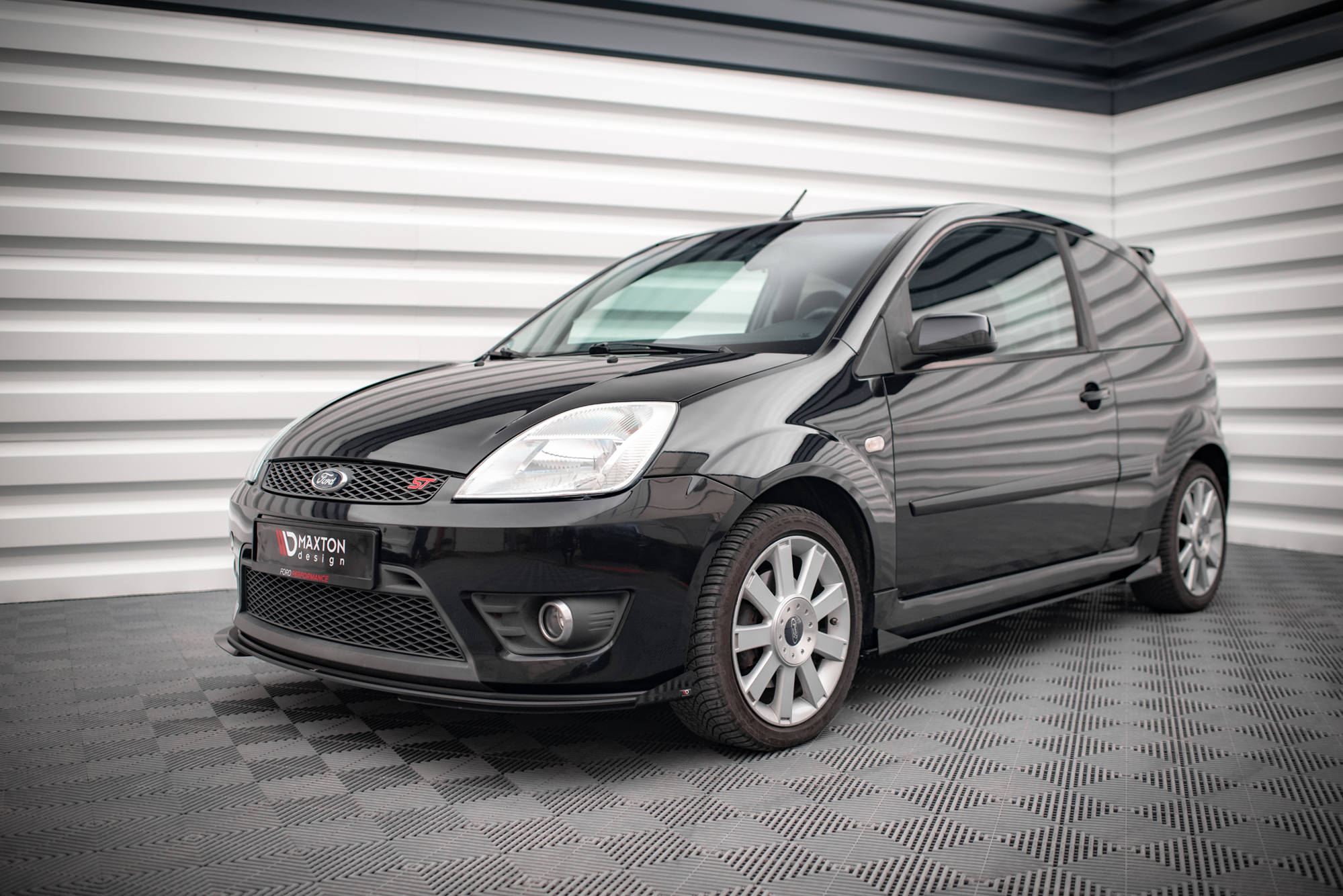 Street Pro Seitenschweller Leisten + Flaps passend für Ford Fiesta ST Mk6 schwarz Hochglanz