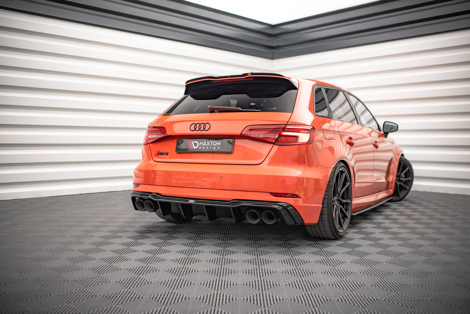 Street+ Heck Ansatz Diffusor V.2 passend für Audi RS3 Sportback 8V FL schwarz Hochglanz