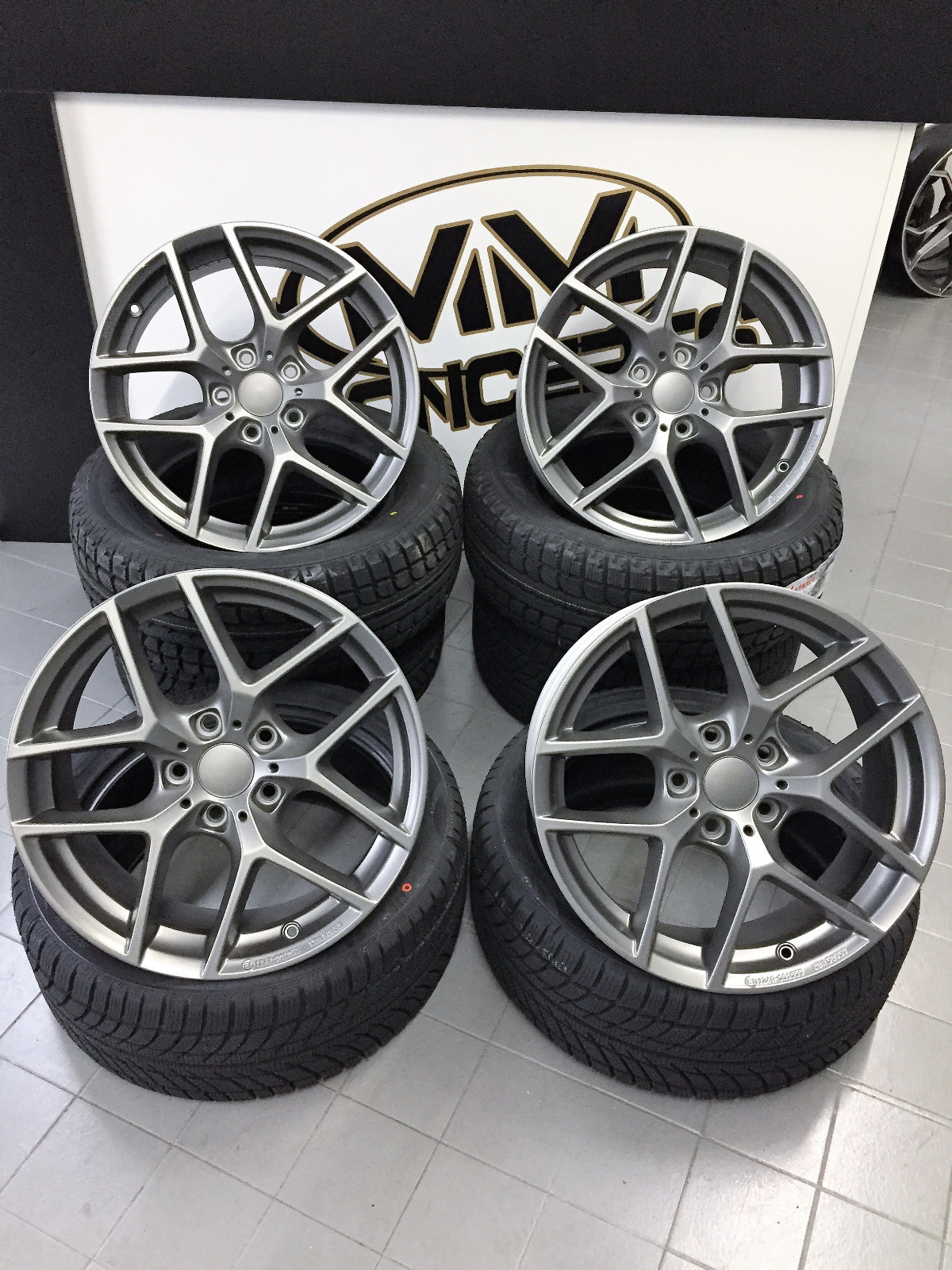 18 Zoll Borbet Y Alu felgen für Mercedes A CLA C E Klasse W176 A4 B8 A45 AMG Neu