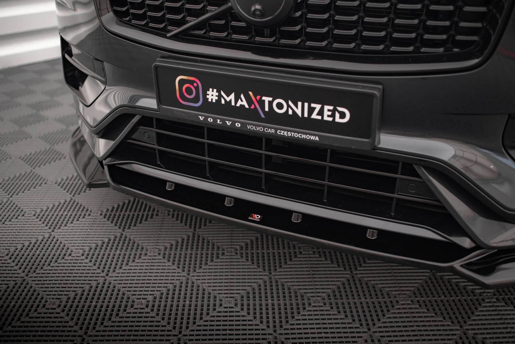 Street+ Spoilerlippe Front Ansatz V.1 passend für Volvo XC90 R-Design Mk2 FL schwarz Hochglanz