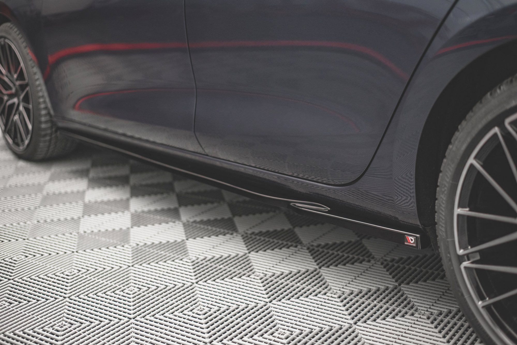 Street+ Seitenschweller Leisten V.1 passend für Seat Leon FR ST / Hatchback Mk4 / CUPRA Leon ST / Hatchback Mk1 / Mk1 FL schwarz Hochglanz