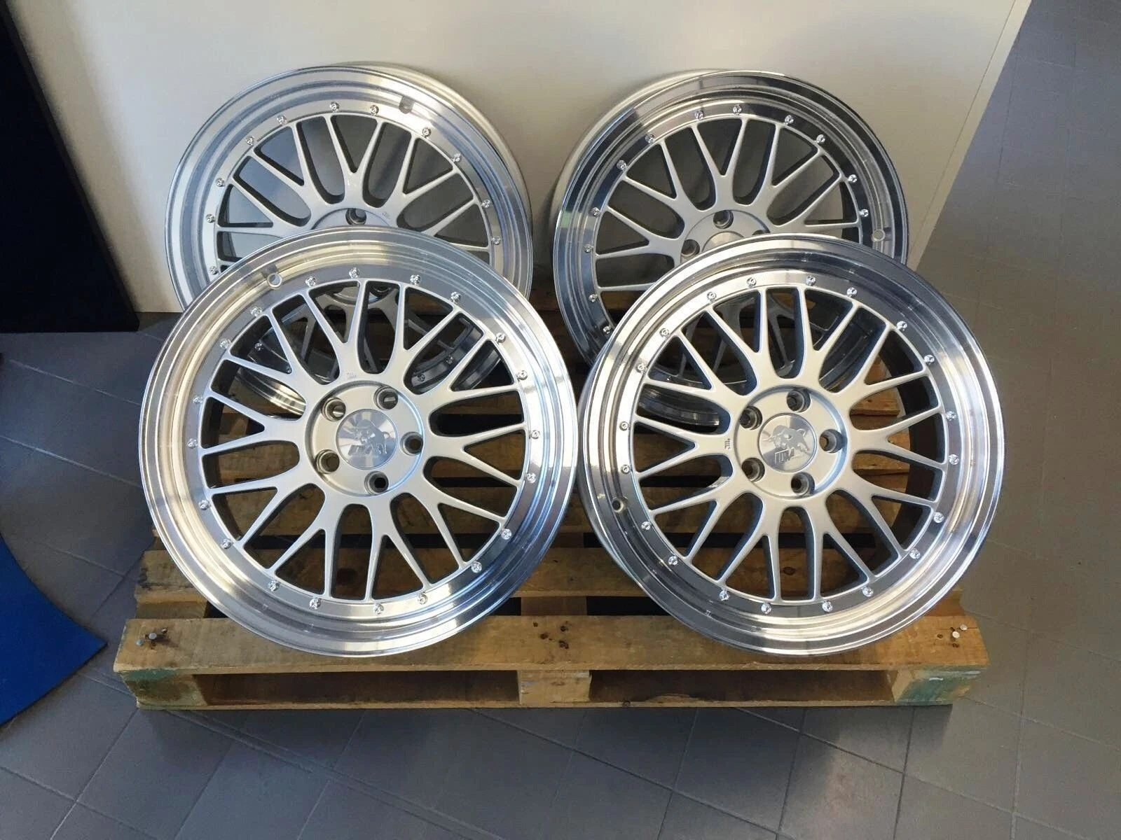 18 Zoll UA3 Felgen für Audi A3 S3 Cabrio Limo 8V 8P GY Hybrid Sportback S-Line