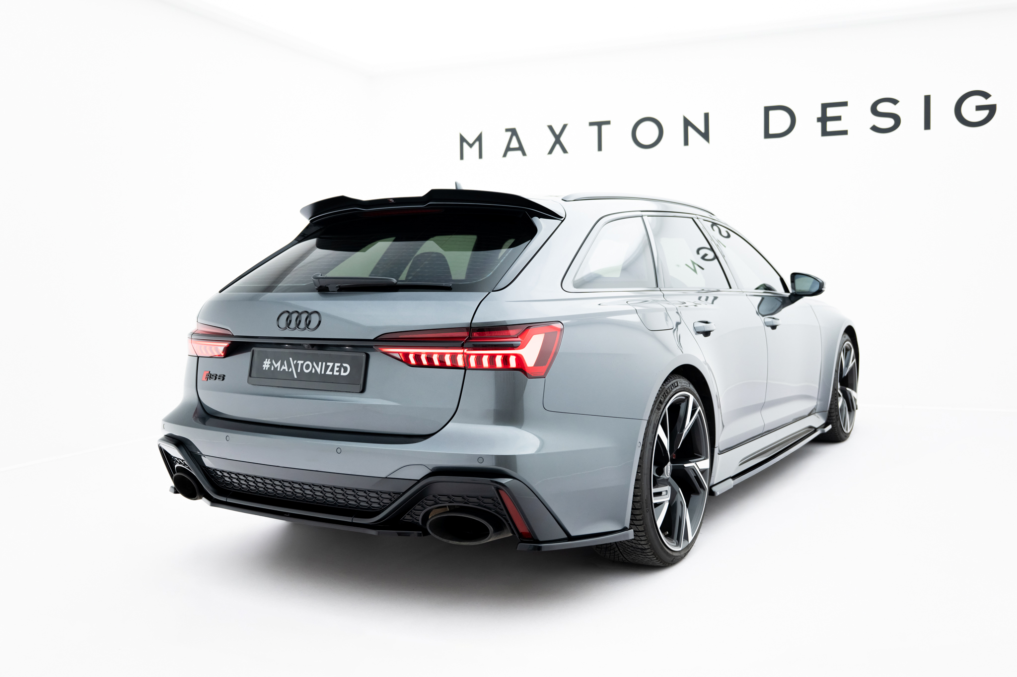 Heck Ansatz Flaps Diffusor V.1 für Audi RS6 C8 / C8 Facelift schwarz Hochglanz