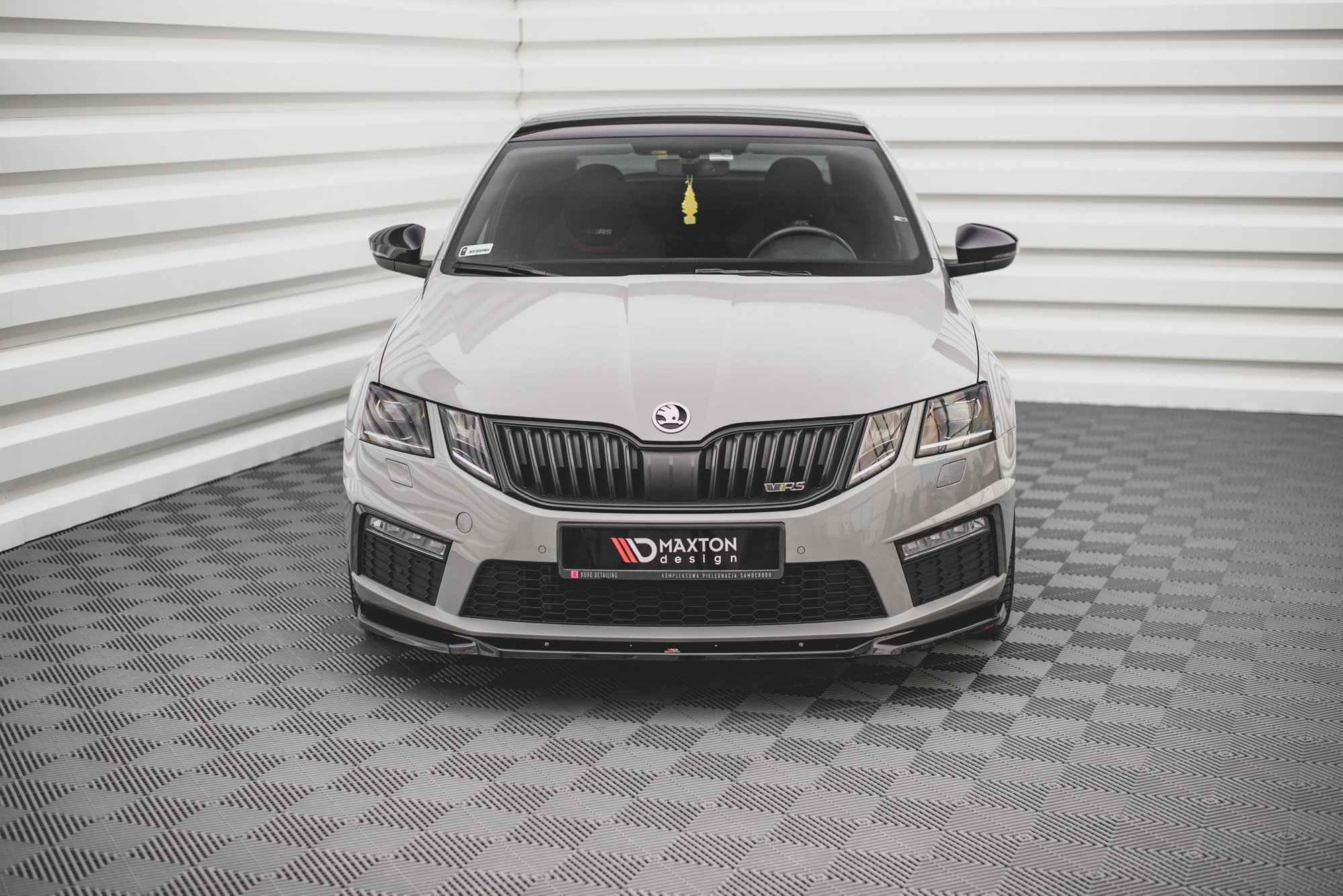 Street+ Spoilerlippe Front Ansatz V.3 passend für Skoda Octavia RS Mk3 FL schwarz Hochglanz