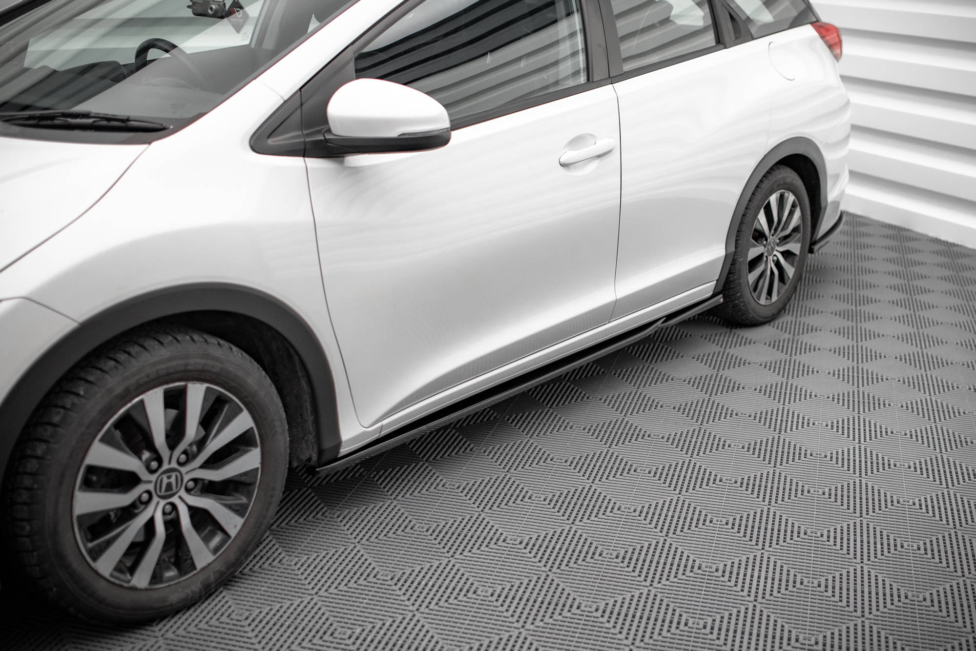 Street+ Seitenschweller Leisten passend für Honda Civic Mk9 schwarz Hochglanz