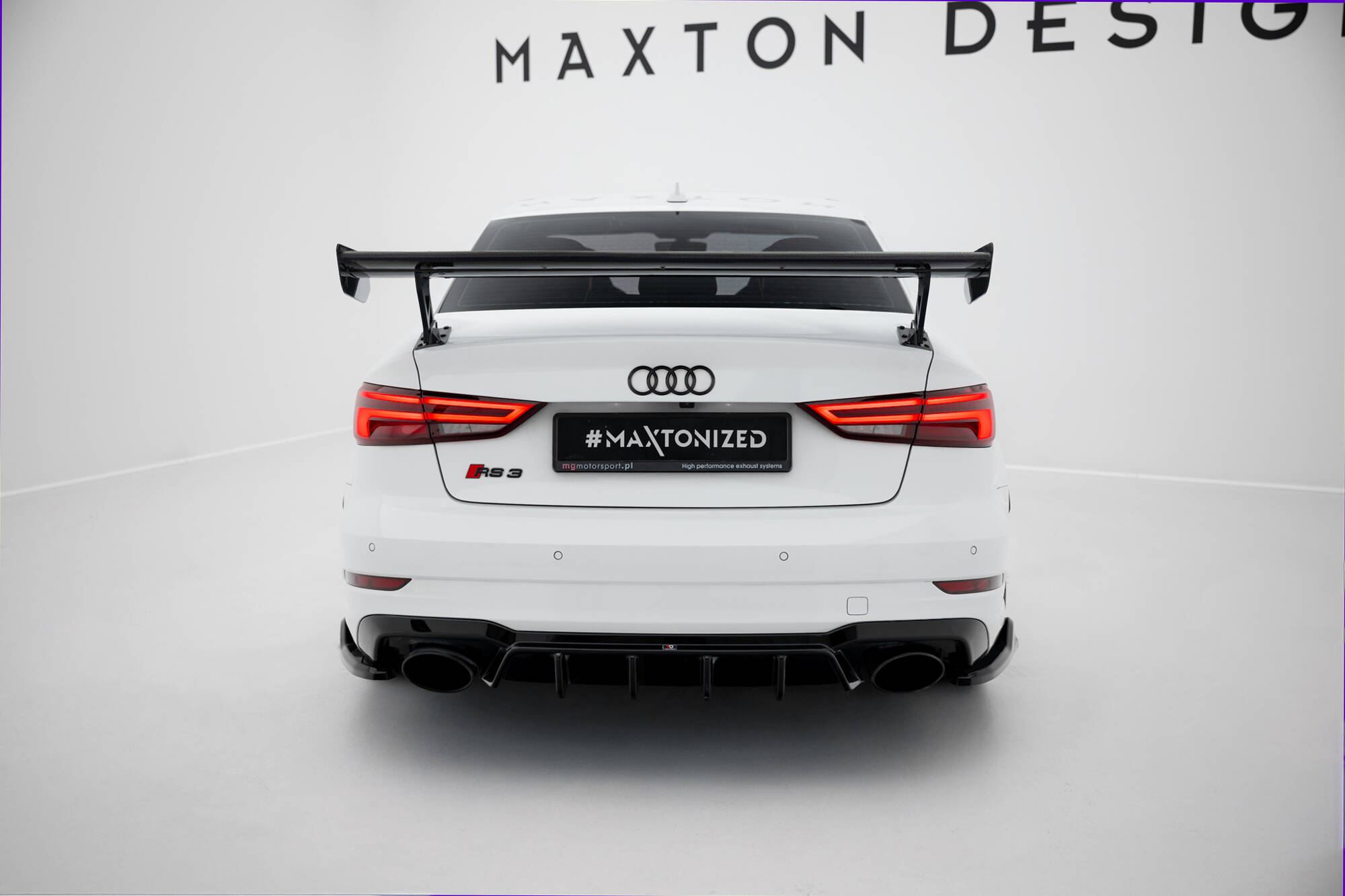 Carbon Heck Spoiler Heckflügel Standfuß Außen passend für Audi A3 / A3 S-Line / S3 / RS3 Limousine 8V / 8V FL