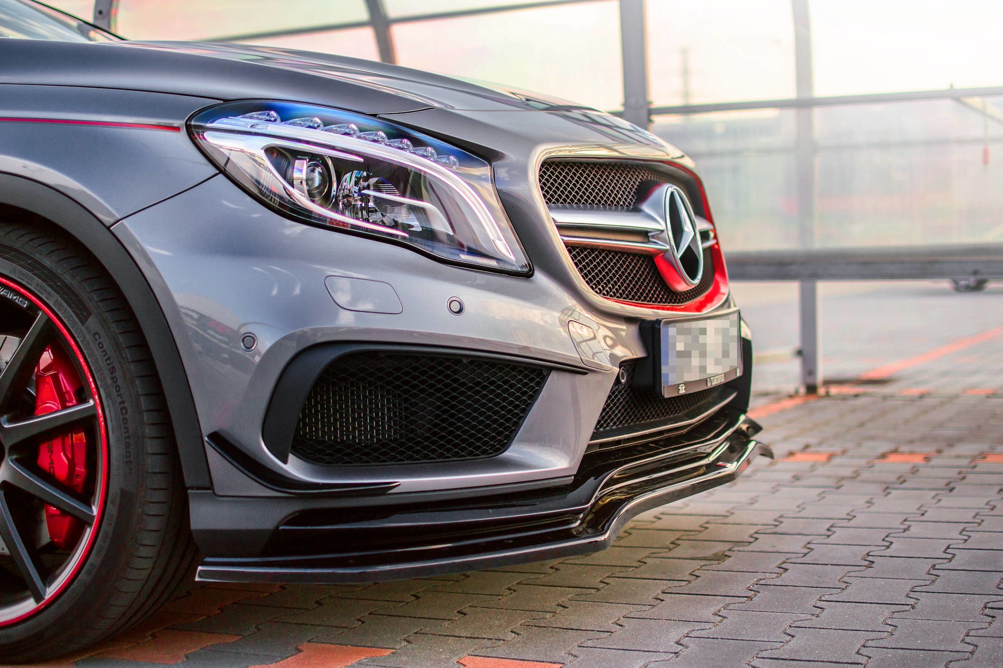 Front Ansatz für Mercedes-Benz GLA 45 AMG schwarz Hochglanz