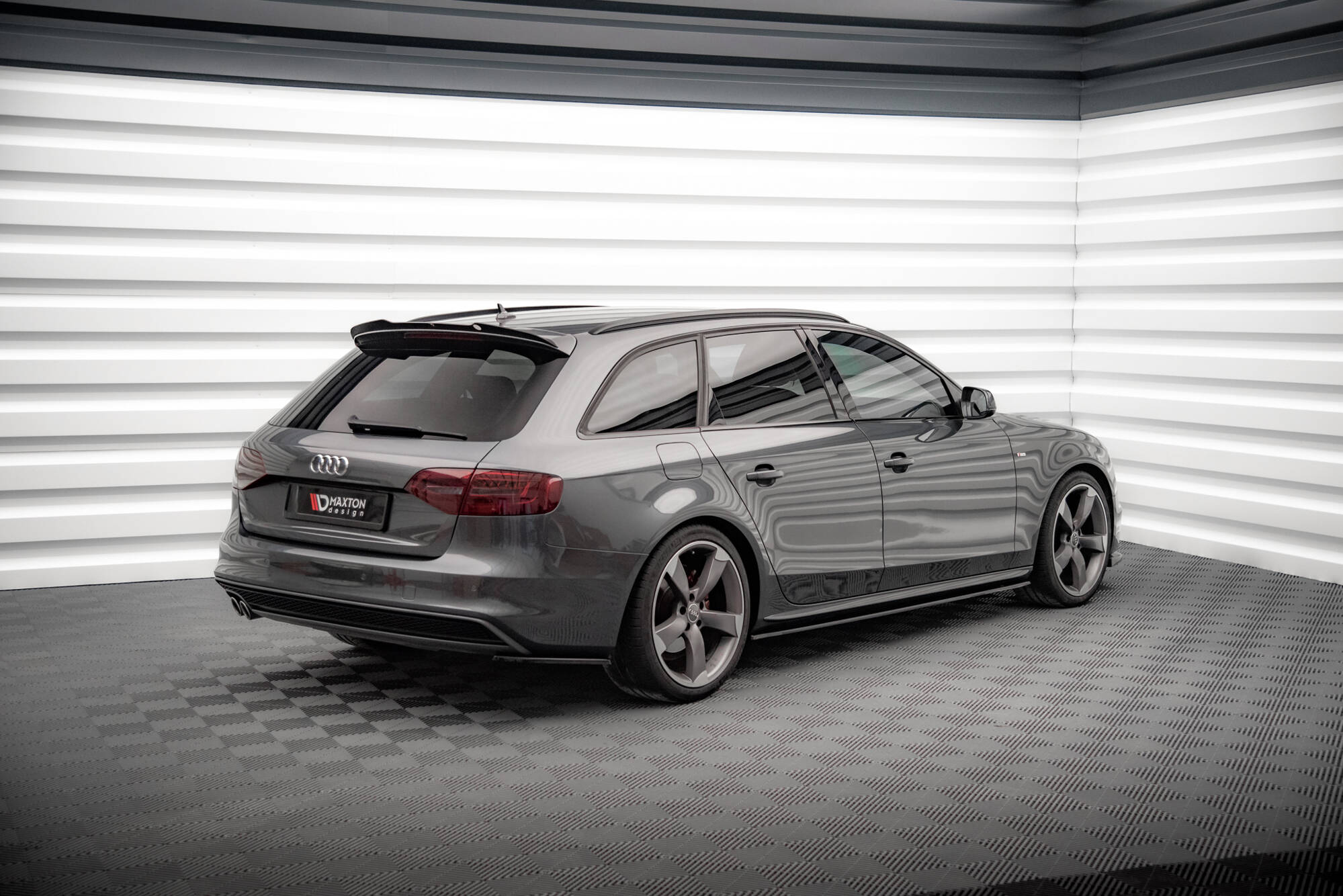 Heck Spoiler Aufsatz Abrisskante passend für Audi A4 S-Line / S4 Avant B8 FL schwarz Hochglanz