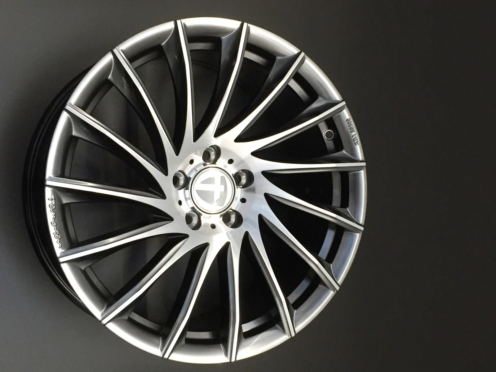 19 Zoll TN16 Felgen für VW Golf 5 6 7 GTI Performance GTD R R32 Passat Concave