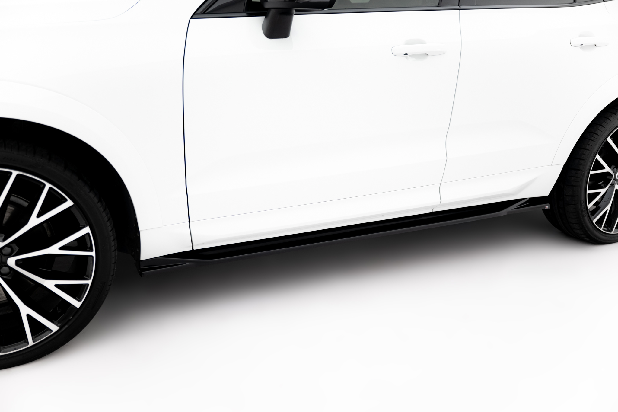 Street+ Seitenschweller Leisten passend für Volvo XC60 Mk2 R-Design schwarz Hochglanz