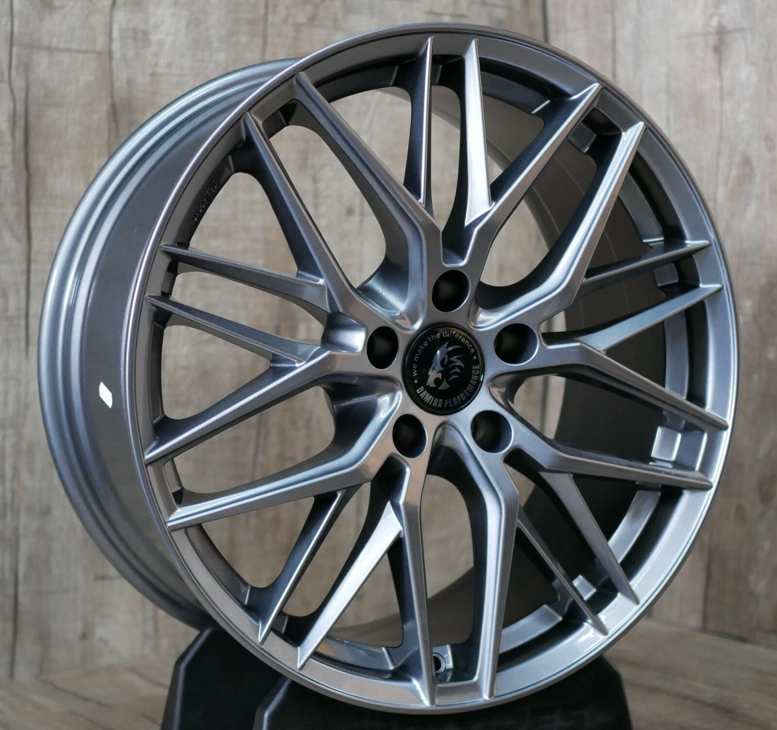 18 Zoll DM08 Felgen für Audi A3 S3 A4 S4 Q2 Q3 A6 TT TTS S-Line RS3 8P S6 B8 8K
