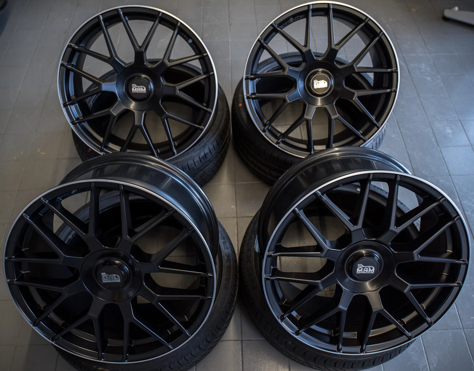 18 Zoll GT1 Alu Felgen für Skoda Octavia RS Yeti Scout VW Tiguan Golf Variant R