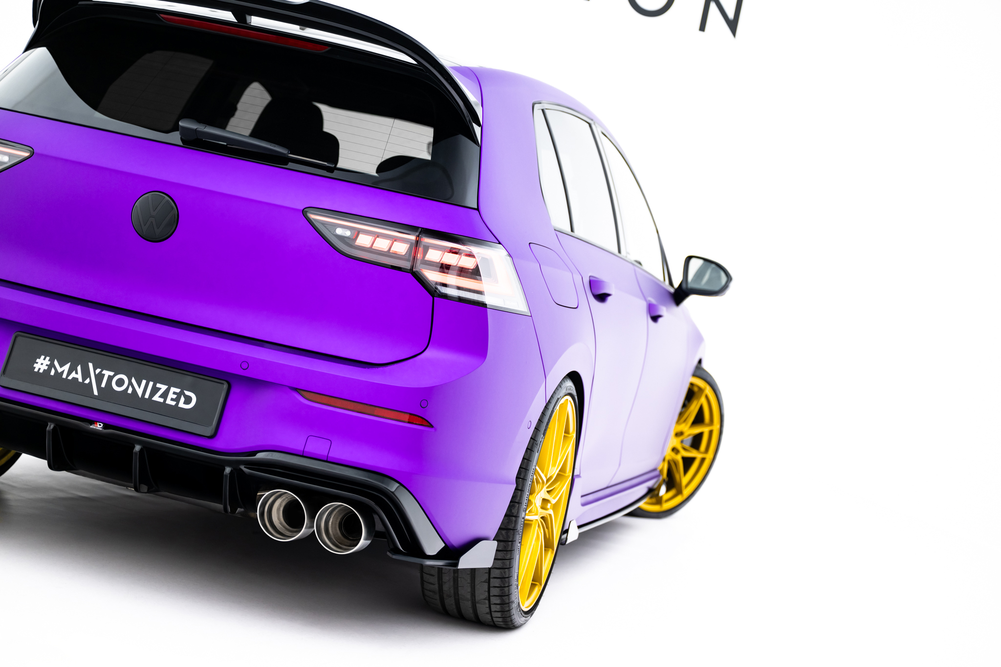 Hintere Seiten Flaps V.2 passend für VW Golf R Hatchback Mk8 / Mk8 FL schwarz Hochglanz