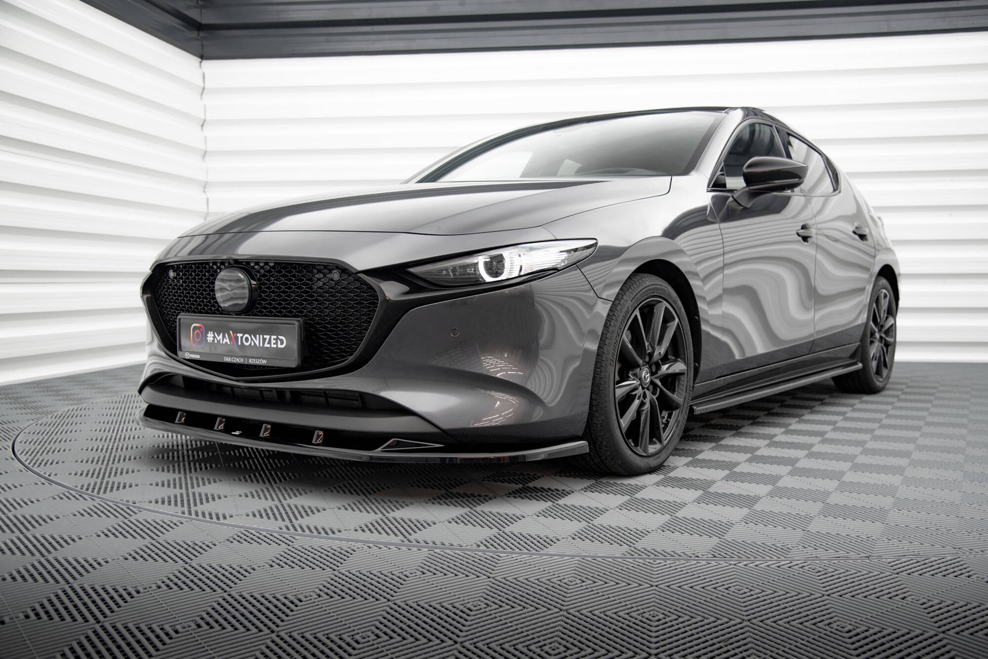 Street+ Spoilerlippe Front Ansatz V.1 passend für Mazda 3 Mk4 schwarz Hochglanz