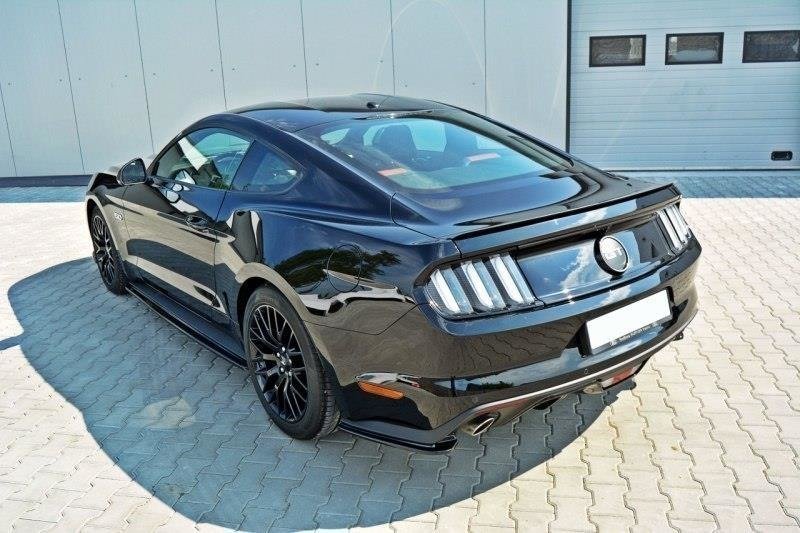 Street+ Heck Ansatz Flaps passend für Ford Mustang GT Mk6 schwarz Hochglanz