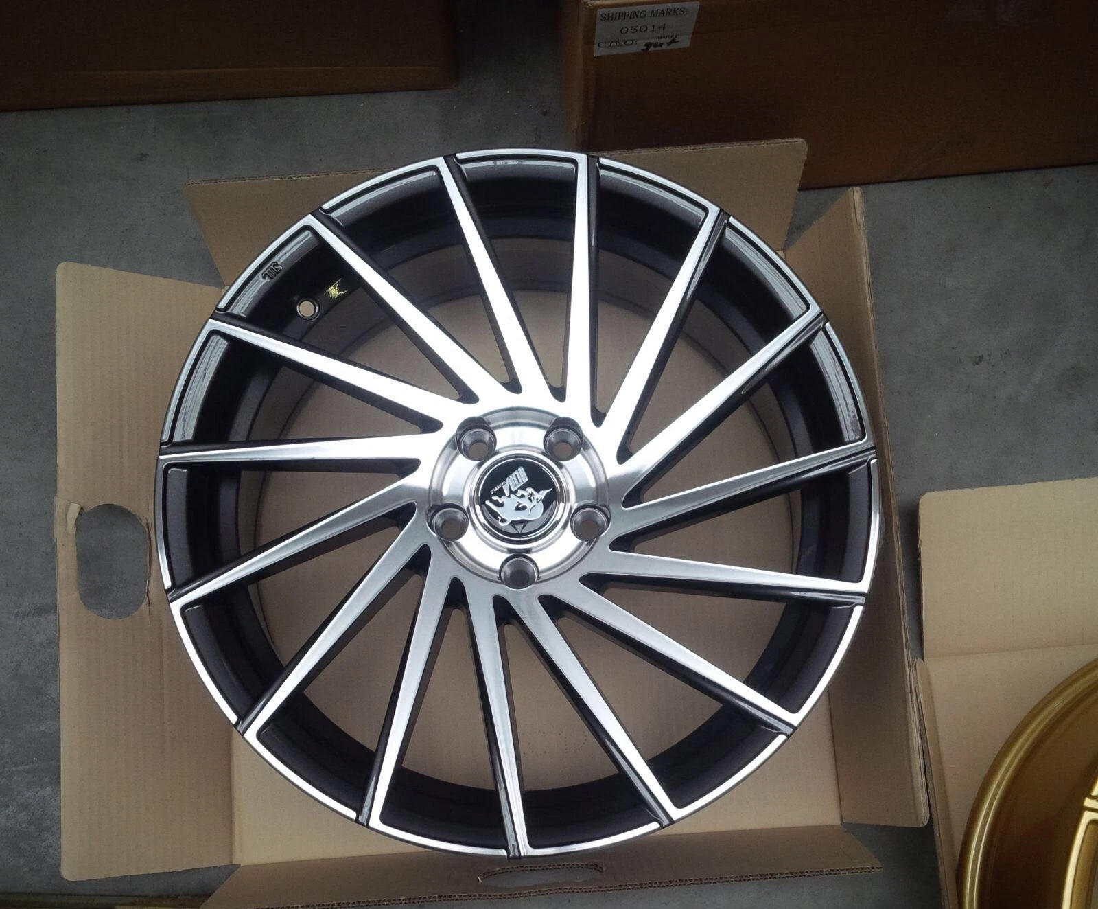 19 Zoll UA9 Alu Felgen für Mercedes CLA A E C -Klasse W176 A45 AMG 117 GLK A250