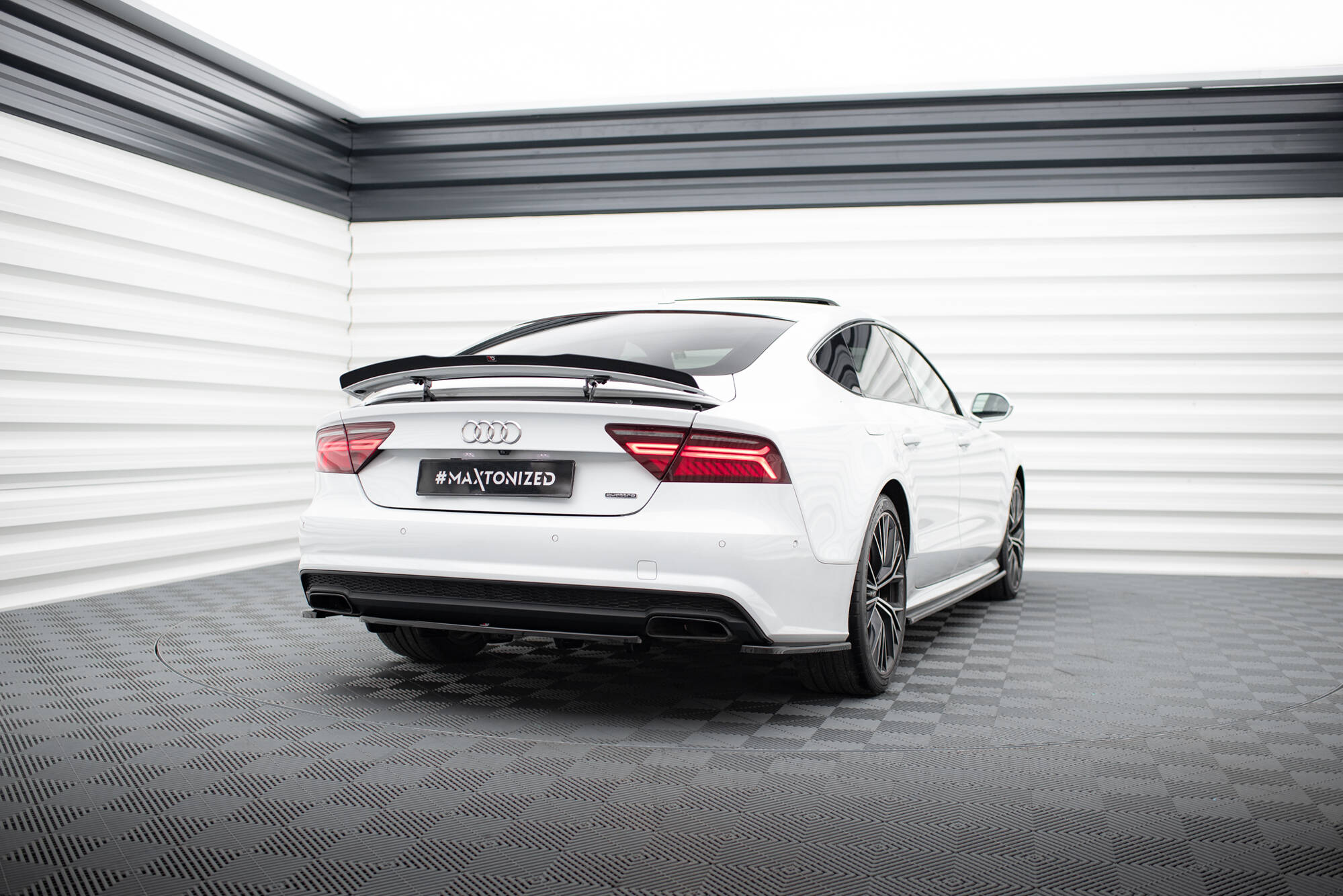 Heck Spoiler Aufsatz Abrisskante passend für Audi A7 / S7 / A7 S-Line C7 / C7 FL schwarz Hochglanz