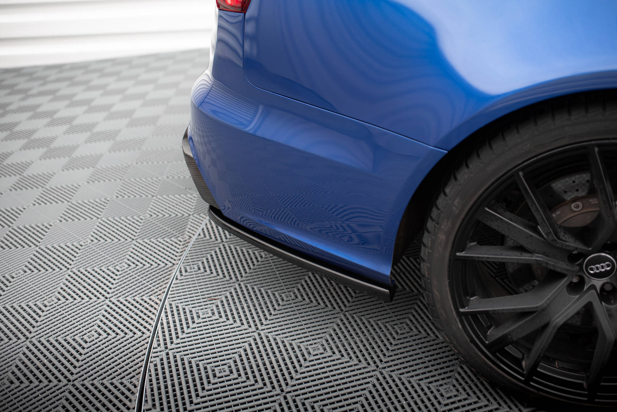 Street+ Heck Ansatz Flaps V.2 passend für Audi RS6 C7 / C7 FL schwarz Hochglanz