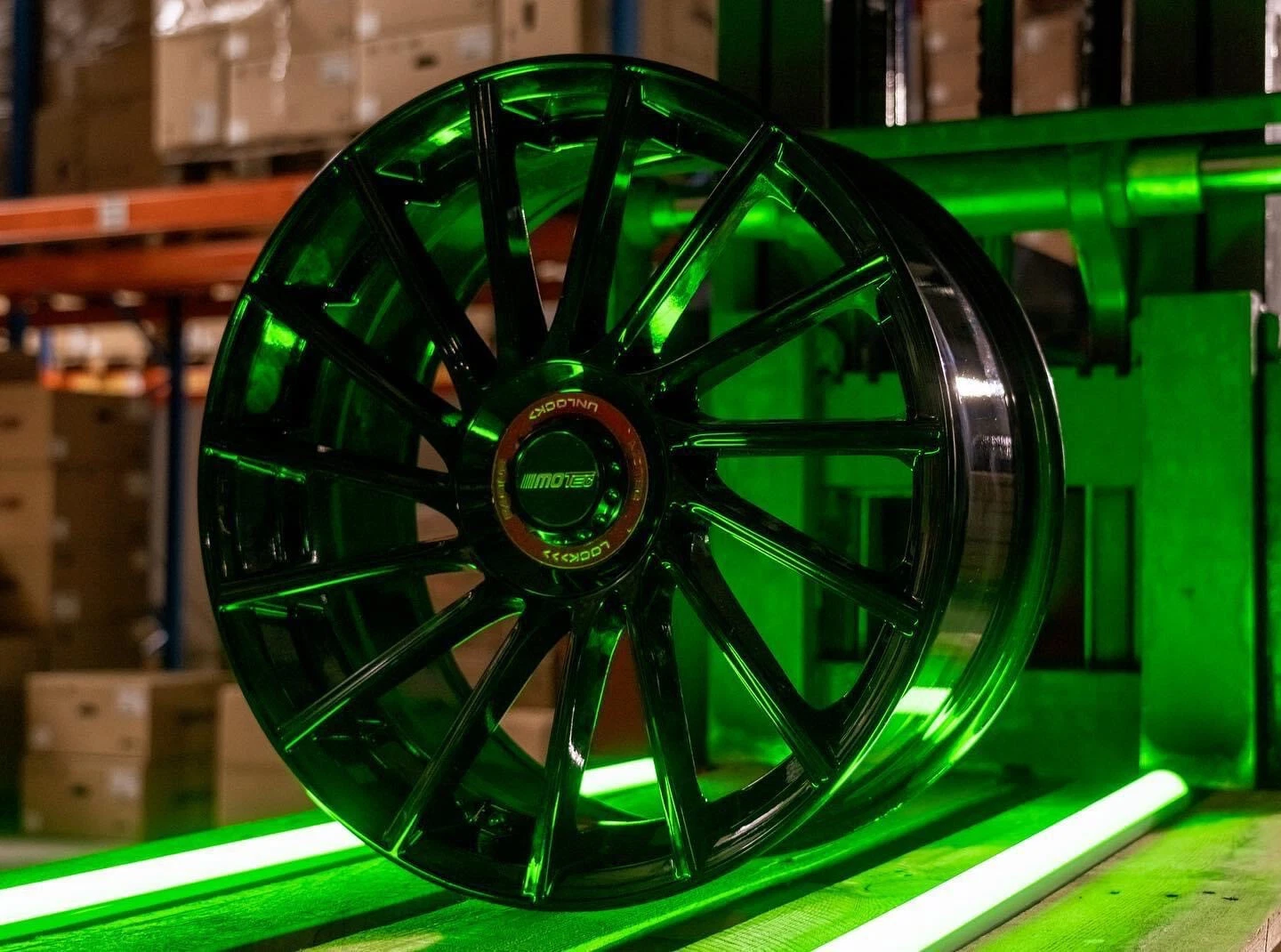 20 Zoll Motec Tornado Revolution Felgen für Tesla Model 3 Performance S Elektro