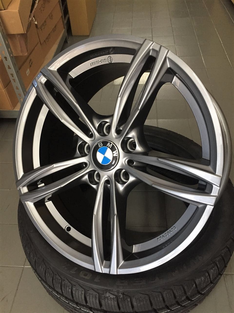 18 Zoll Avus Felgen für BMW M Performance 1er F20 F21 E81 E82 E87 E88 F22 M135