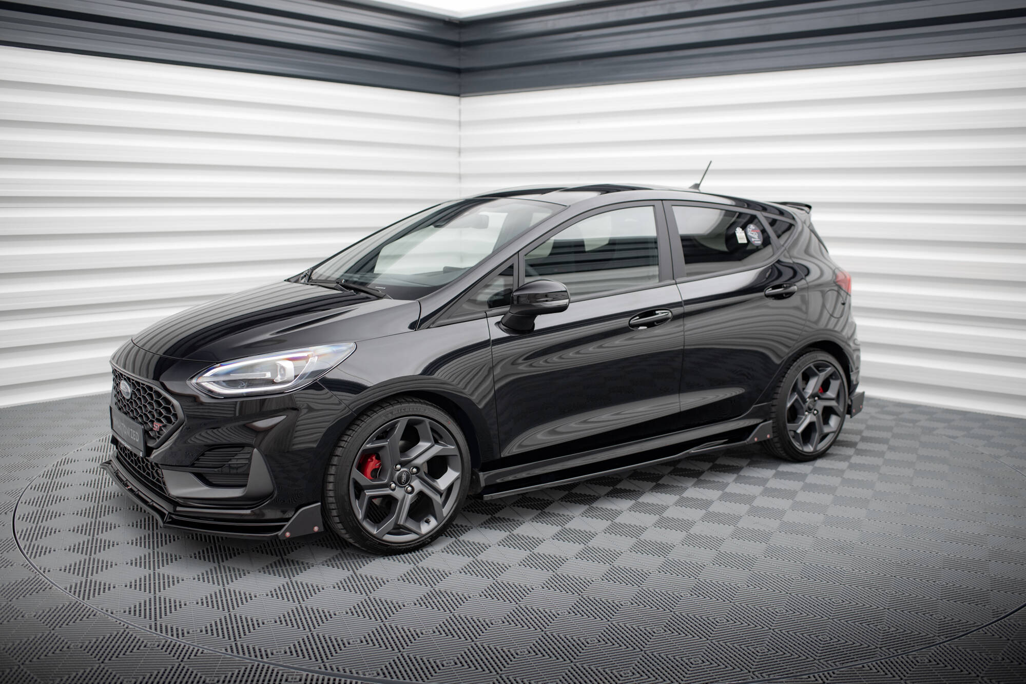 Street+ Seitenschweller Leisten V.2 + Flaps passend für Ford Fiesta ST / ST-Line