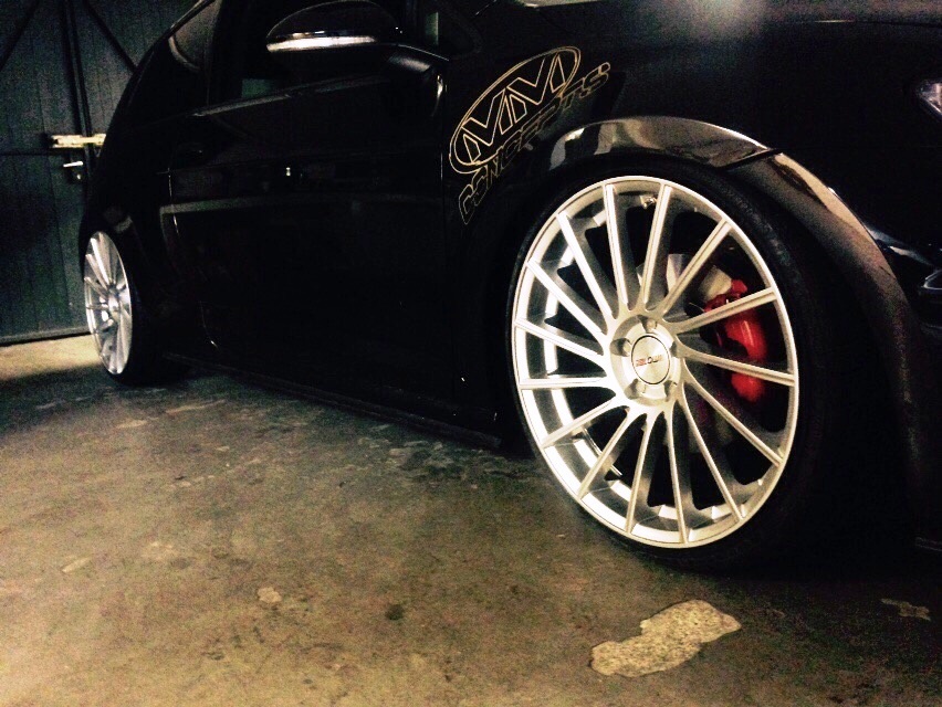 22 Zoll Motec Tornado Alufelgen 10x22 et45 5x112 Gutachten Concave für AMG S8 Ma
