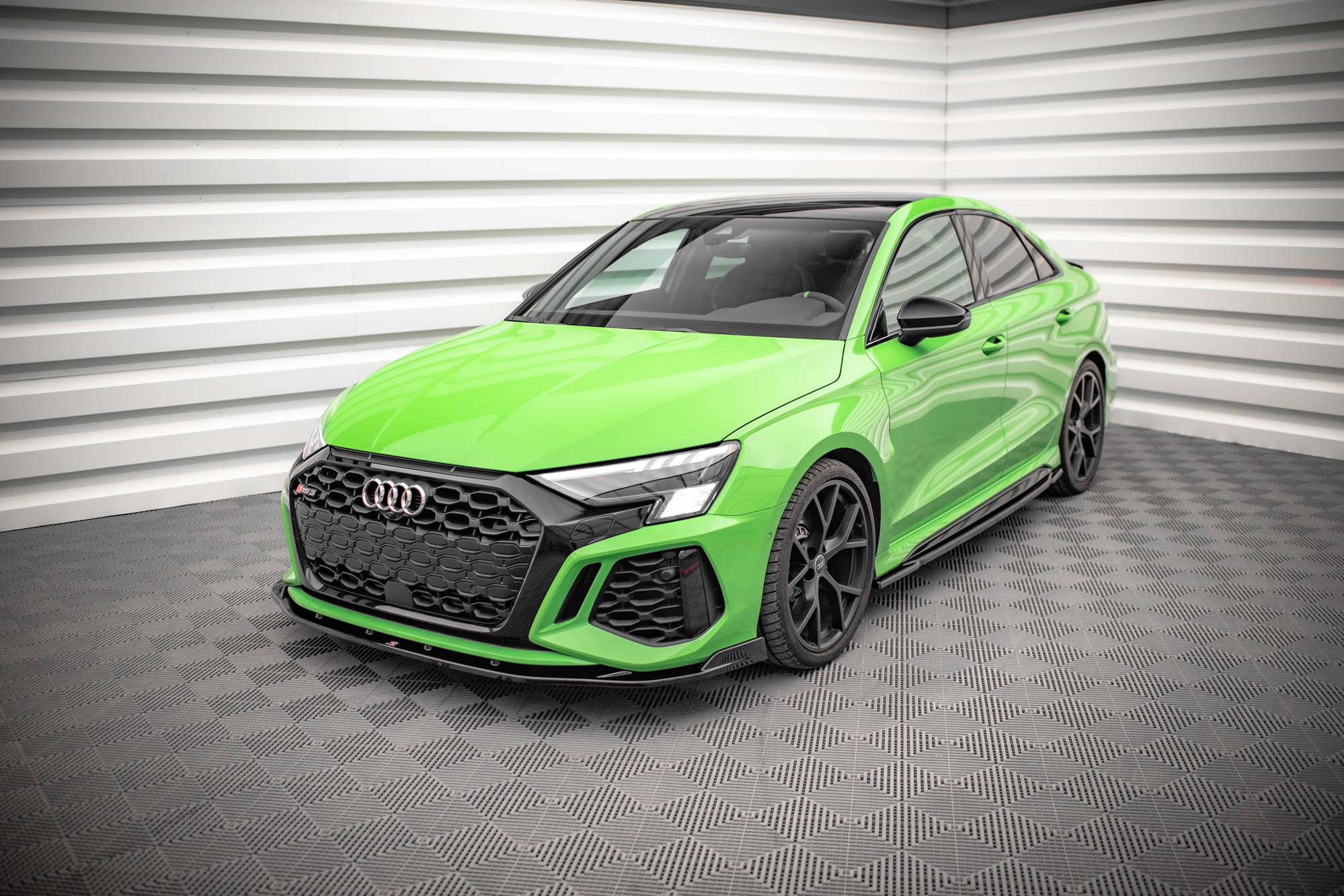 Street+ Spoilerlippe Front Ansatz V.2 passend für Audi RS3 Limousine 8Y schwarz Hochglanz
