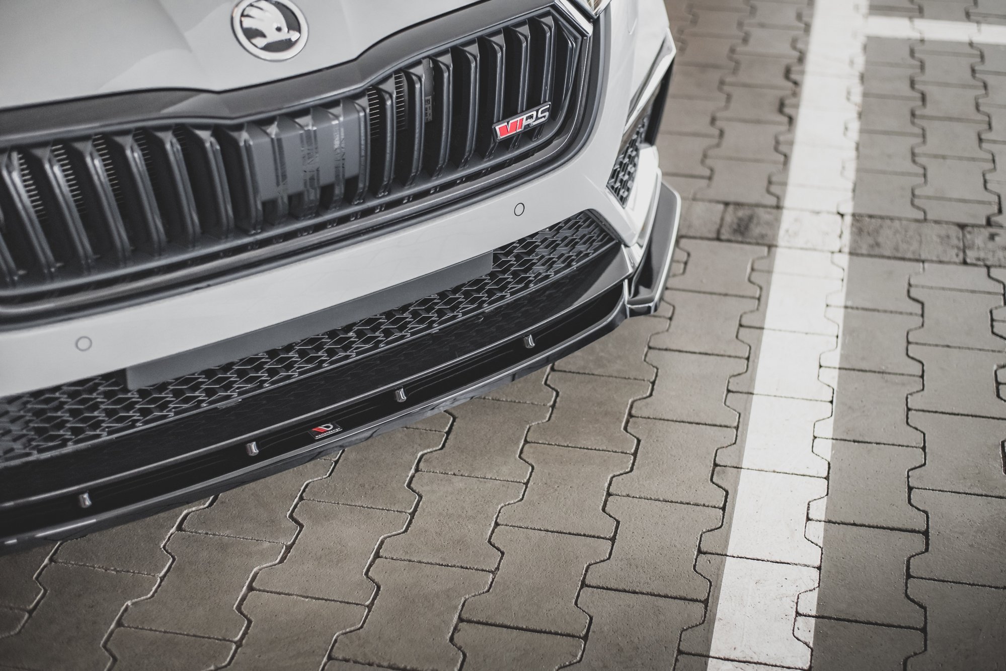 Street+ Spoilerlippe Front Ansatz V.3 passend für Skoda Octavia RS Mk4 schwarz Hochglanz