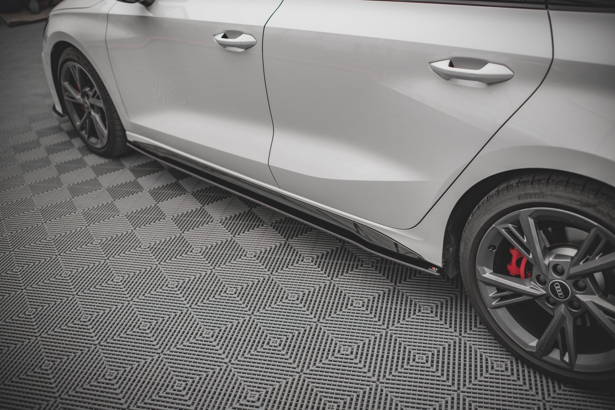 Street Pro Seitenschweller Leisten V.1 passend für Audi S3 / A3 S-Line 8Y / 8Y FL