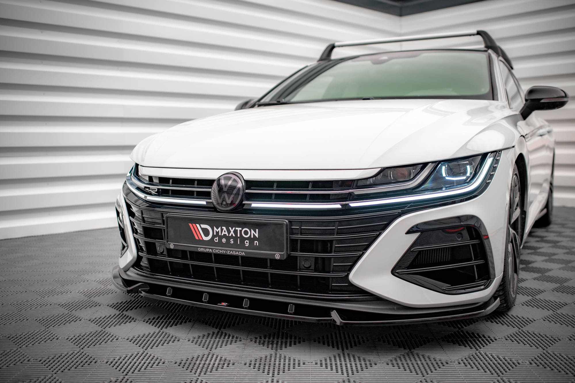 Street+ Spoilerlippe Front Ansatz V.2 passend für VW Arteon R Limousine / Shooting Brake Mk1 FL schwarz Hochglanz