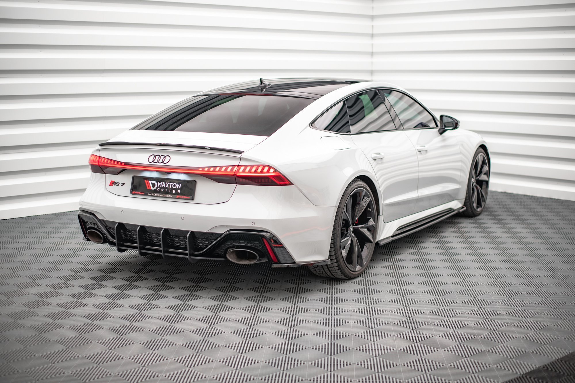 Street Pro Heckschürze Heck Ansatz Diffusor passend für Audi RS7 C8 / RS6 C8